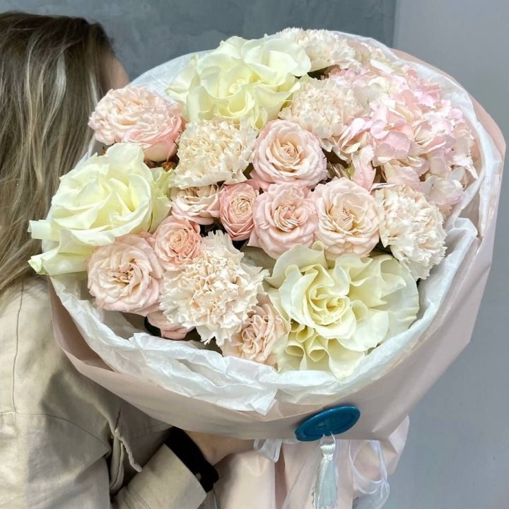 Дизайнерский букет "Джентел" в Новочеркасске