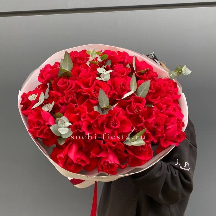 23 Красных французских роз в Новочеркасске