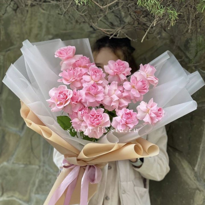 Букет из 15 французских роз Пинк дрим в Новочеркасске