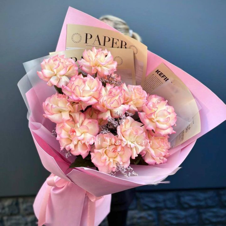 15 французских роз "Джумилия" в Новочеркасске