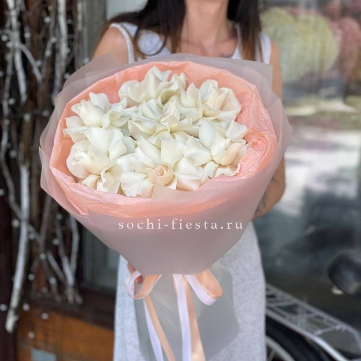 7 Белых французских роз в Новочеркасске