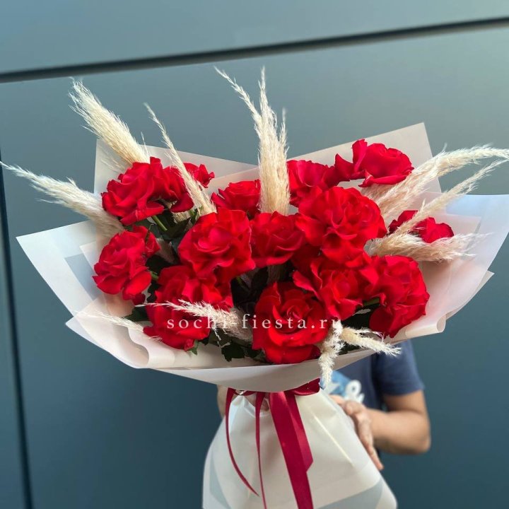 15 Красных французских розы в Новочеркасске