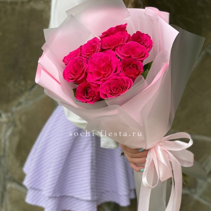 Букет алых роз в Новочеркасске