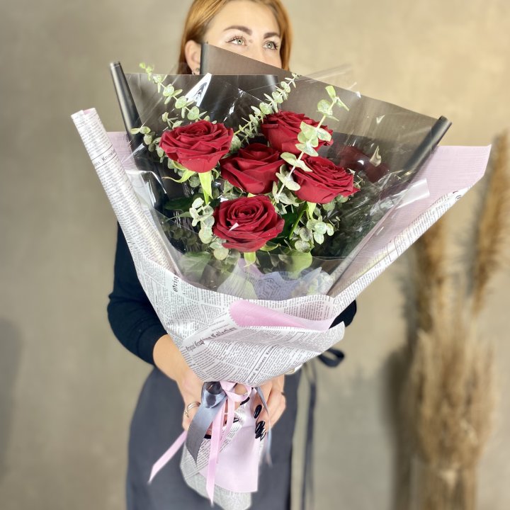 5 красных роз в Новочеркасске