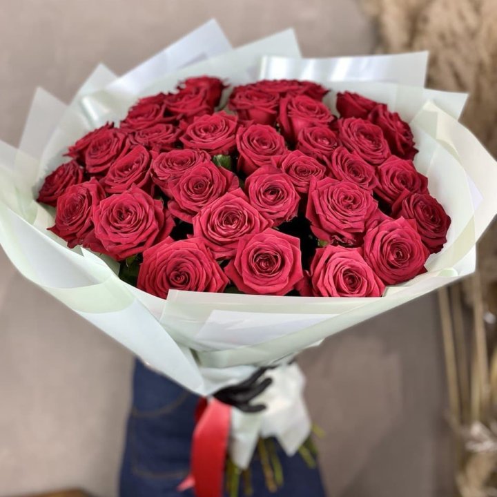 37 красных роз в Новочеркасске