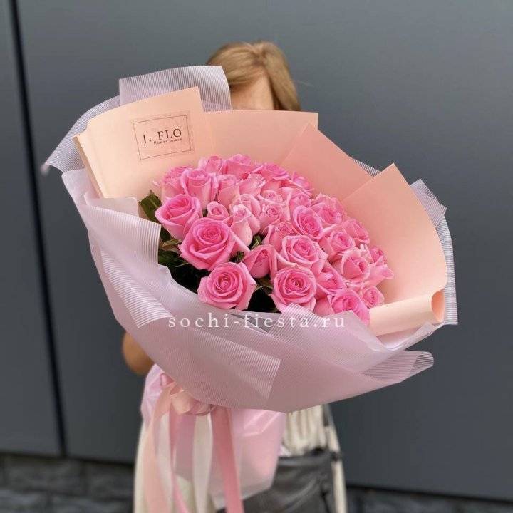 33 Розовые розы в Новочеркасске