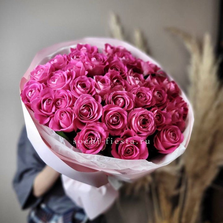 35 розовых роз  в Новочеркасске