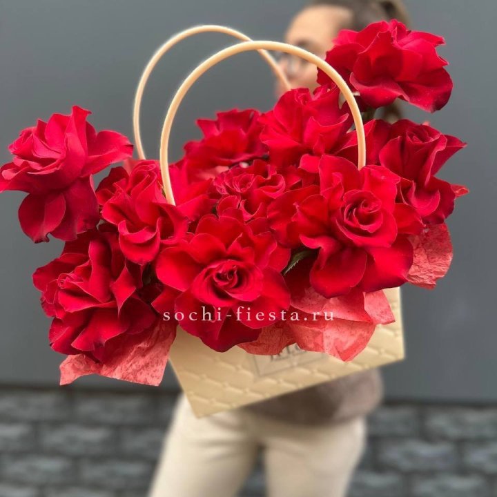 Французские розы в сумочке в Новочеркасске