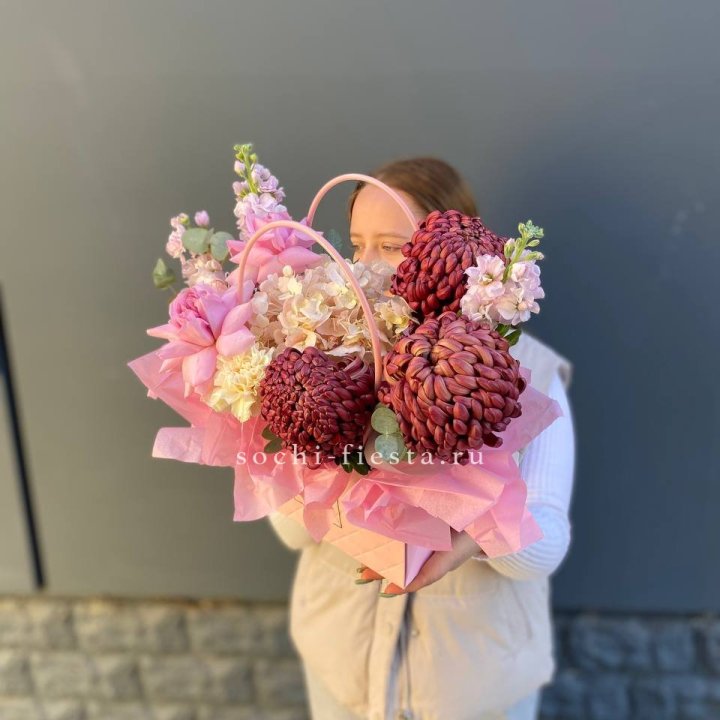 Сумочка нежная с бигуди в Новочеркасске