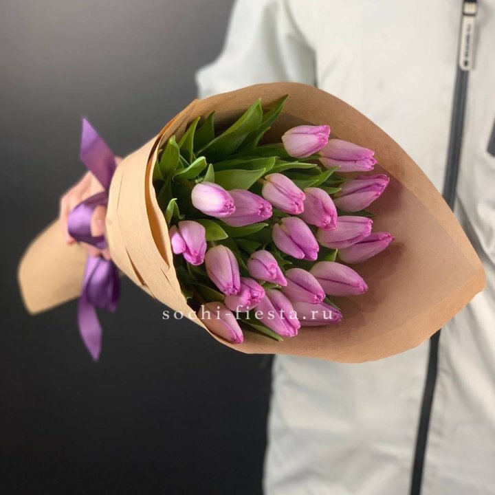 19 розовых  тюльпанов в Новочеркасске