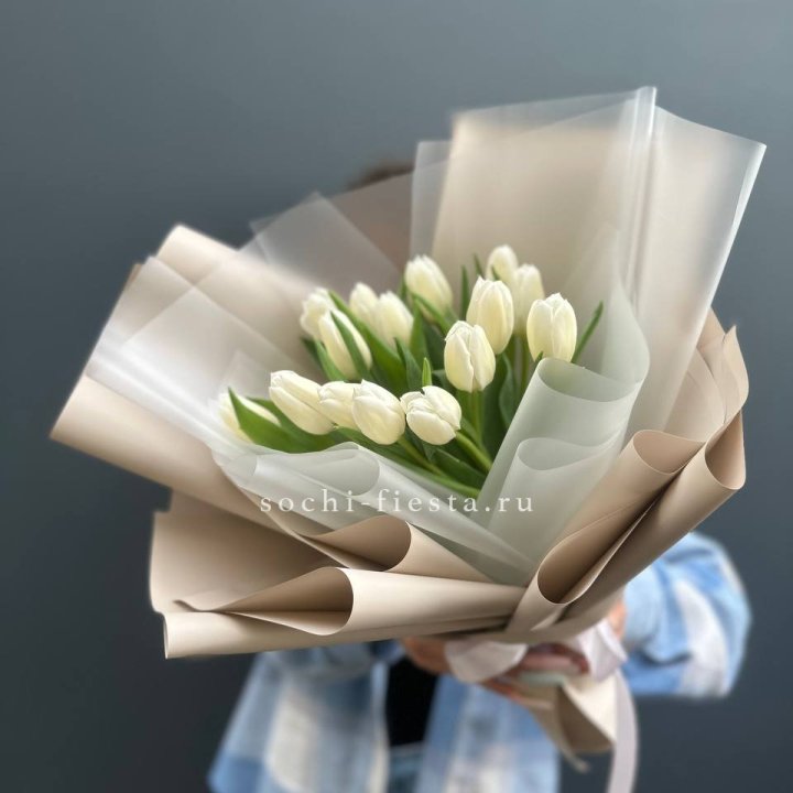 Букет из 15 белых тюльпанов в Новочеркасске