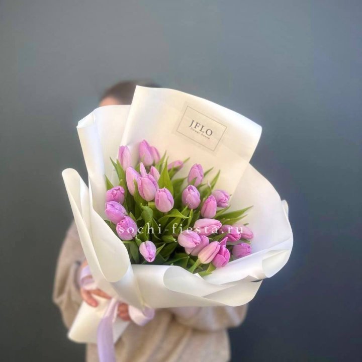 25 сиреневых тюльпанов в Новочеркасске