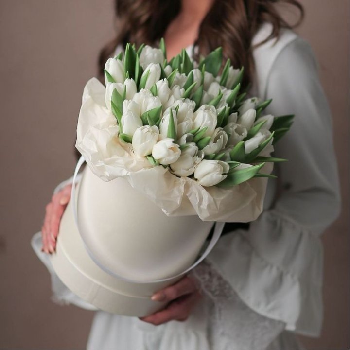 Тюльпаны в цилиндре  в Новочеркасске