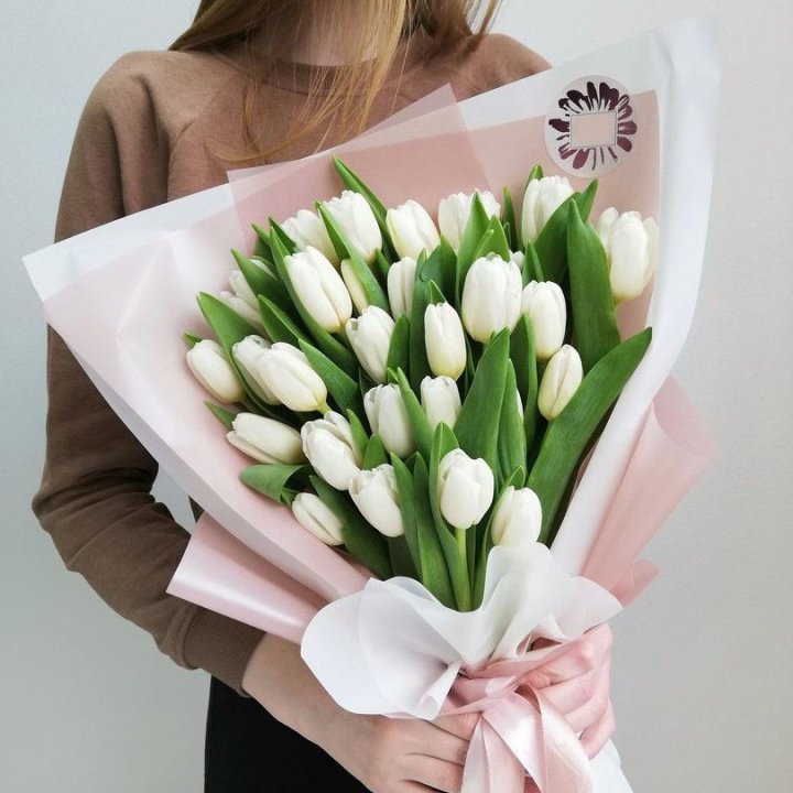 Букет белых тюльпанов "Моника" в Новочеркасске